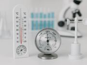 Лабораторные метеоприборы: точные инструменты для изучения атмосферных явлений