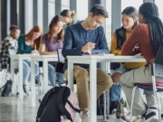 Анализ показывает резкое снижение «тренда» трансгендерности на американских колледжах