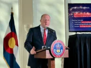 Polis запрашивает $10 млн для поддержки продуктовых банков Колорадо на фоне проблем с пособиями SNAP